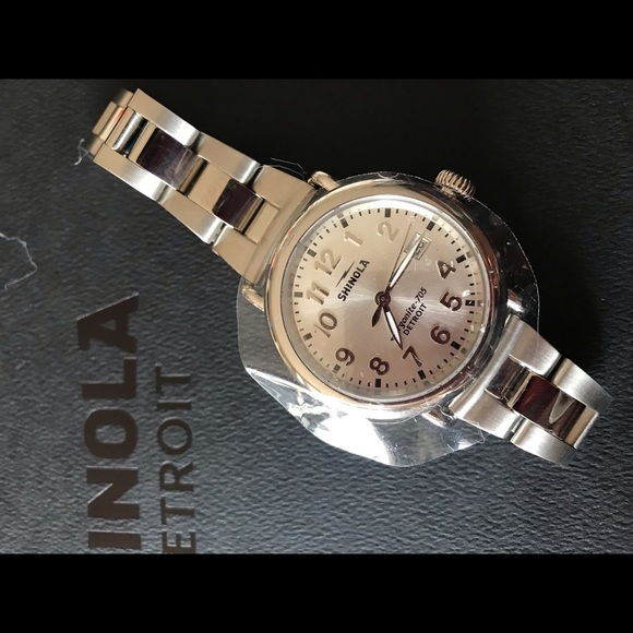 Shinola silver watch - Picture 3 of 5